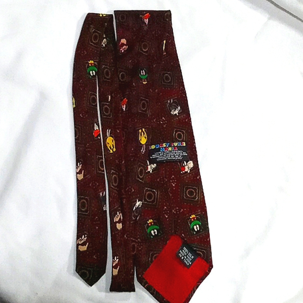 Looney Toons Mania tie